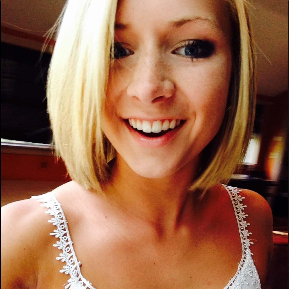 Meet your Posher, Emily